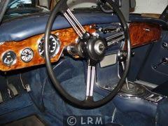 AUSTIN HEALEY BJ8 (Photo 2)