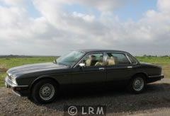 JAGUAR XJ6  (Photo 1)