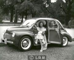 RENAULT 4CV (Photo 4)
