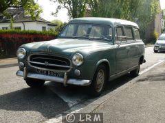 PEUGEOT 403 L (Photo 1)