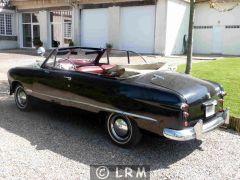 FORD Custom (Photo 2)