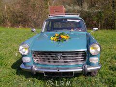 PEUGEOT 404 (Photo 1)