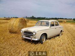 PEUGEOT 403 (Photo 1)