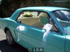 FORD Mustang (Photo 2)