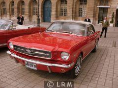 FORD Mustang (Photo 3)