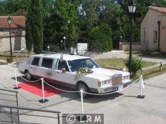 LINCOLN Town Car (Photo 1)