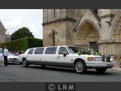 LINCOLN TOWNCAR (Photo 3)