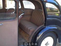 PEUGEOT 301 D (Photo 2)