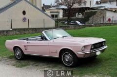 FORD Mustang (Photo 1)