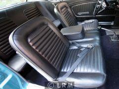 FORD Mustang (Photo 5)