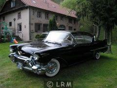 CADILLAC Sedan de Ville (Photo 1)