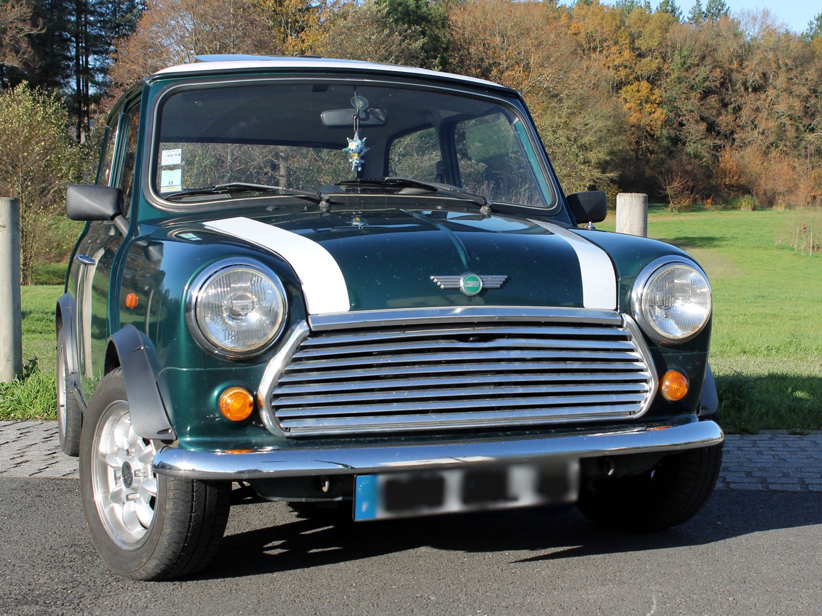 Location AUSTIN Mini After Eight de 1990 pour mariage LoireAtlantique Location AUSTIN Mini After Eight de 1990 pour mariage LoireAtlantique