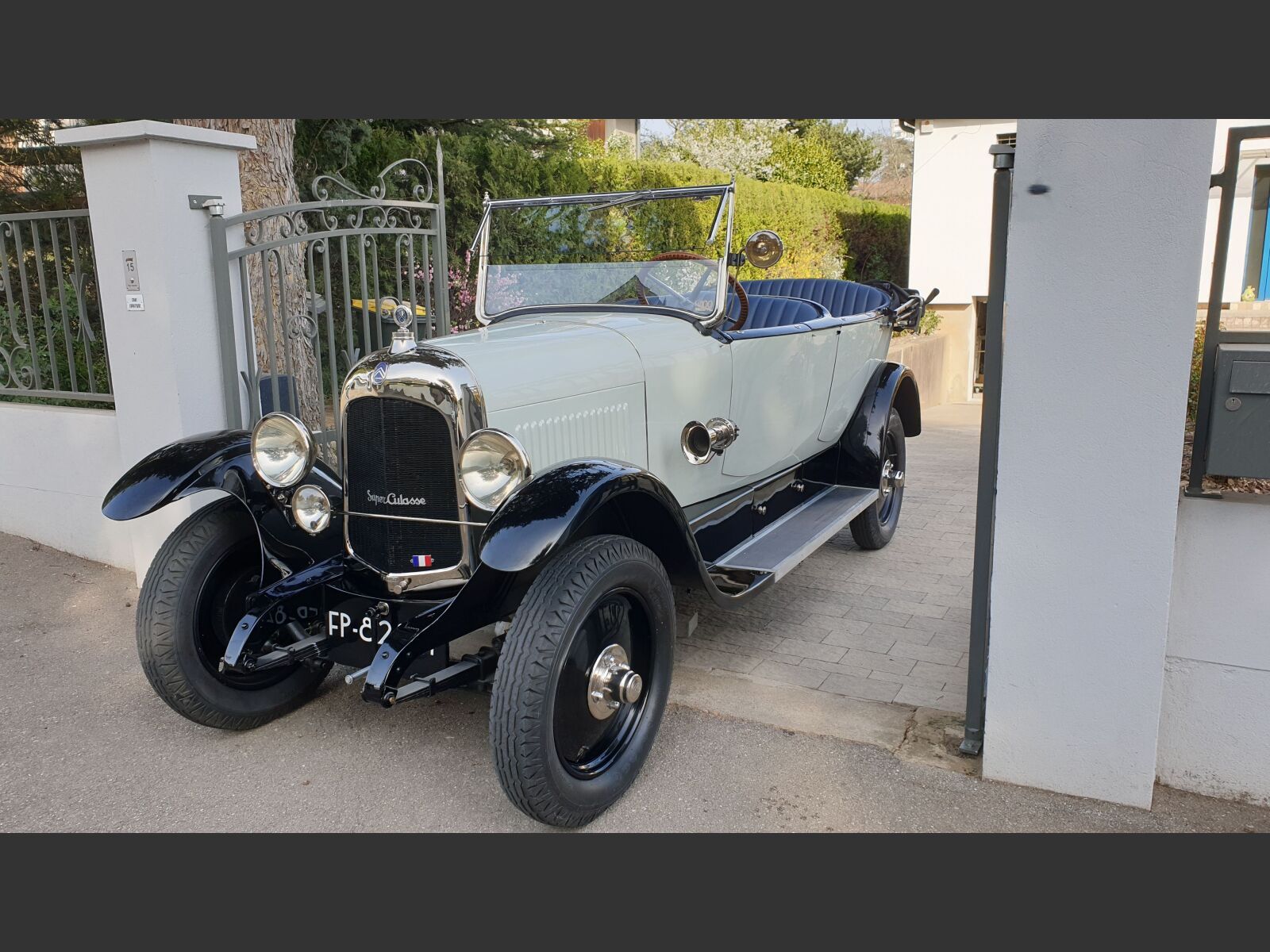 Liste des voitures anciennes de collection de l'année 1926 à 1928 -  Location Rétro Mariage