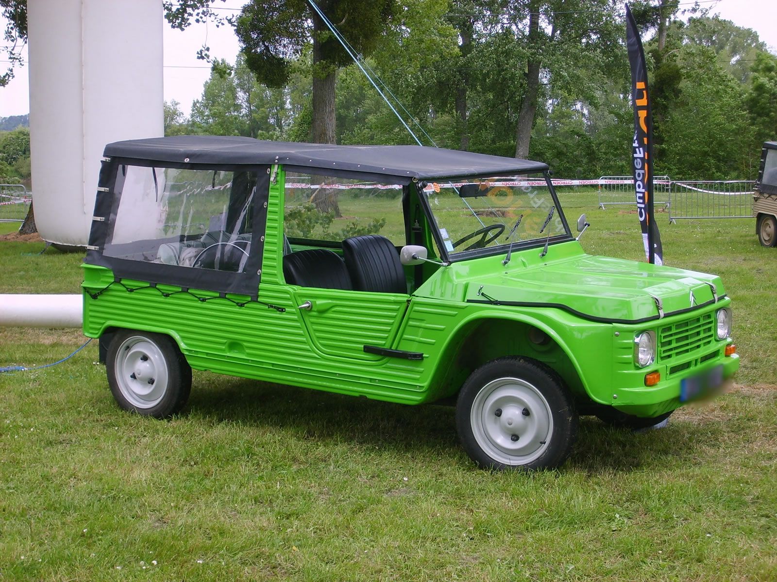 Location CITROËN Méhari de 1982 pour mariage - Essonne