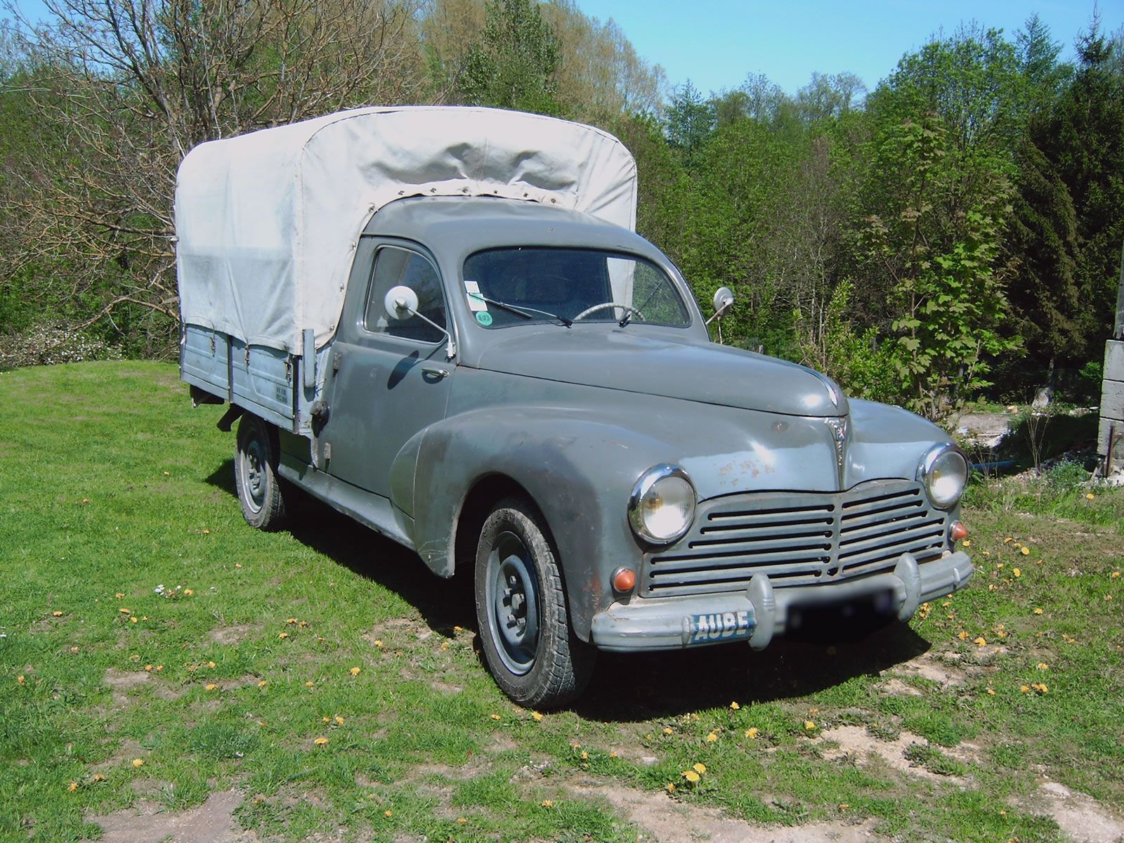 Location PEUGEOT 203 Pick Up Mariage Marne 51 Location PEUGEOT 203 Pick Up Mariage Marne 51