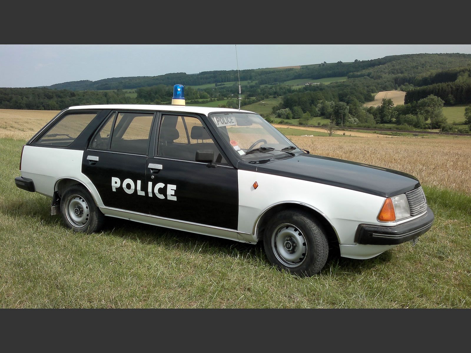 Location Audi A8 De 1997 Pour Mariage Ardennes