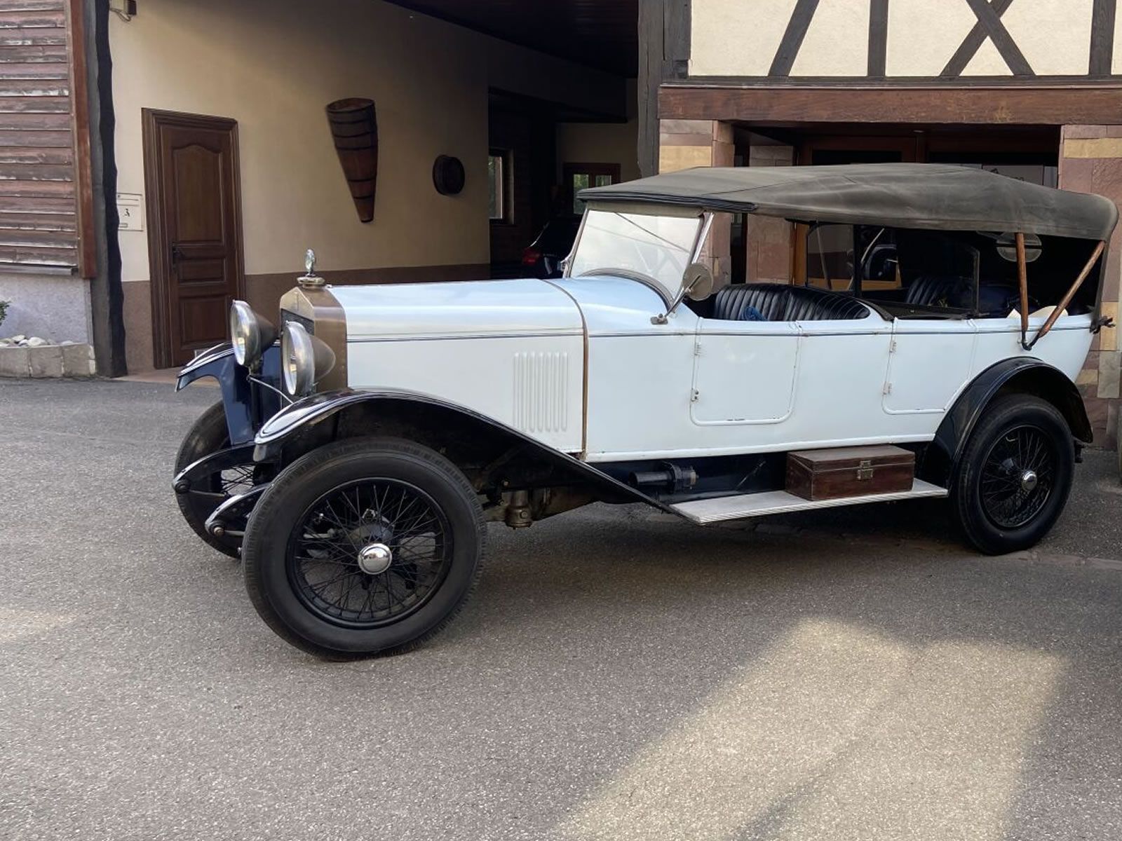 Où et comment louer une voiture ancienne pour un mariage