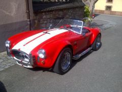 Louer une AC Cobra 400CV de de 1966 (Photo 1)