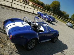 Louer une AC Cobra de de 1977 (Photo 3)