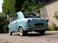 Louer une ACMA Vespa 400 de de 1961 (Photo 3)