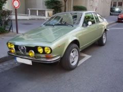 Louer une ALFA ROMEO Alfetta  GT de de 1975 (Photo 1)
