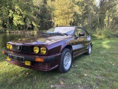 Louer une ALFA ROMEO Alfetta GTV 2L de de 1985 (Photo 1)