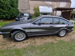 Louer une ALFA ROMEO Alfetta GTV Production de de 1984 (Photo 3)