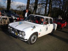 Louer une ALFA ROMEO Giulia Ti  (112 CV) de de 1964 (Photo 3)