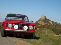 Louer une ALFA ROMEO GT1300 Junior de de 1970 (Photo 2)