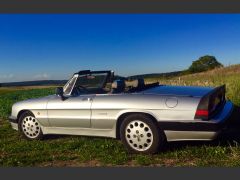 Louer une ALFA ROMEO Spider 2 Litres de de 1989 (Photo 2)