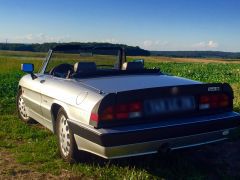 Louer une ALFA ROMEO Spider 2 Litres de de 1989 (Photo 3)