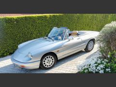 Louer une ALFA ROMEO Spider 2 Litres de de 1991 (Photo 2)