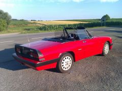 Louer une ALFA ROMEO Spider  de de 1989 (Photo 3)