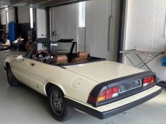 Louer une ALFA ROMEO Spider de de 1983 (Photo 3)