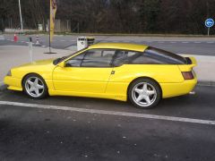 Louer une ALPINE A610 V6 GT Turbo de de 1985 (Photo 1)