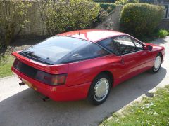 Louer une ALPINE V6 GT Turbo 200 CV de de 1988 (Photo 2)