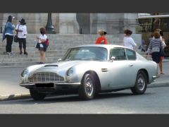 ASTON MARTIN DB6 (Photo 1)