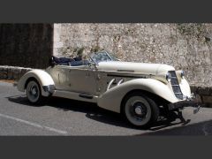 Louer une AUBURN REPLICA Speedster de 1935 (Photo 2)