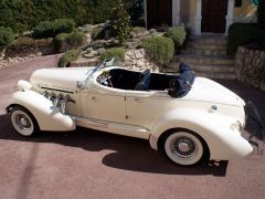 Louer une AUBURN REPLICA Speedster de de 1935 (Photo 2)