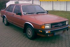 Louer une AUDI 100 GLS de de 1977 (Photo 2)