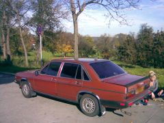 Louer une AUDI 100 GLS de de 1977 (Photo 4)