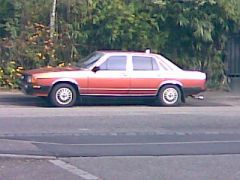 Louer une AUDI 100 GLS de de 1977 (Photo 5)