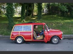 AUSTIN Mini Countryman (Photo 2)