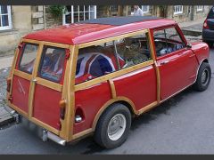 AUSTIN Mini Countryman (Photo 3)