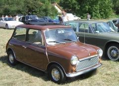 Louer une AUSTIN Mini de de 1976 (Photo 1)