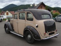 Louer une AUSTIN Taxi Anglais de de 1953 (Photo 3)