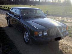 Louer une BENTLEY Brooklands 305 CV de de 1997 (Photo 2)