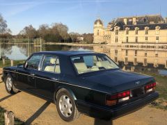 Louer une BENTLEY Brooklands 305 CV de de 1997 (Photo 3)