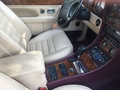 Louer une BENTLEY Continental R de de 1995 (Photo 5)