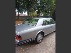 Louer une BENTLEY Eight de de 1989 (Photo 4)